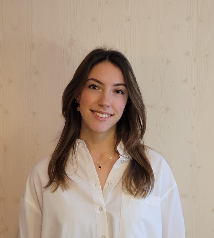 Julie Repesse — SARA ASSO
