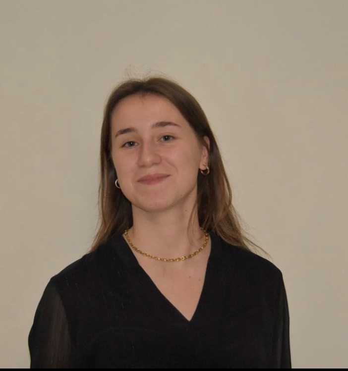 Mathilde Ladaviere — SARA ASSO
